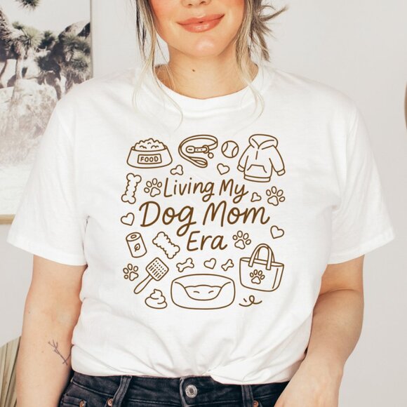 Dog Mom Era NEW white short sleeve shirt - Picture 1 of 1